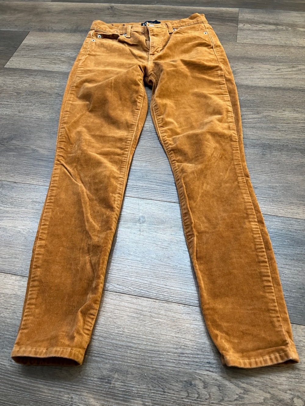 GAP Women's Corduroy Pants in Rust Brown